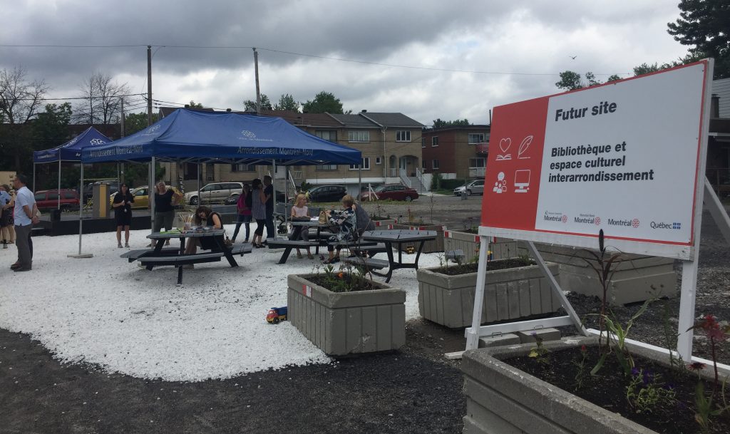 Espace éphémère sur futur site de la Bibliothèque et espace culturel interarrondissement (Photo : jdv - Jules Couturier) Ahuntsic-Cartierville Montréal-Nord Sault-au-Récollet Montréal