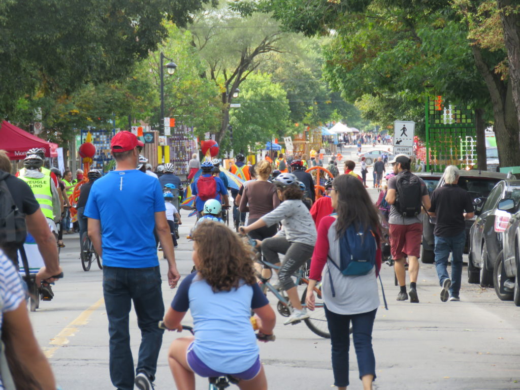 Cyclovia 2019 sur la Promenade Fleury (Photo : jdv - Philippe Rachiele) Ahuntsic Cartierville Montréal