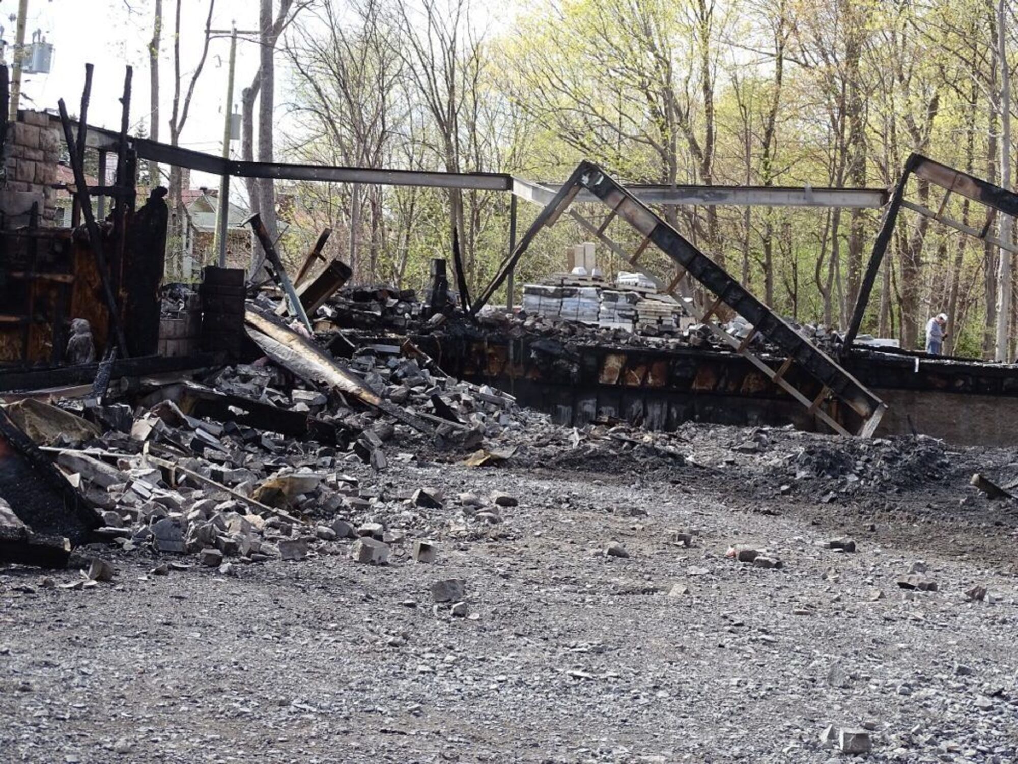 feu incendie manoir antoon feras jean-bourdon saraguay PR (3) - Copie